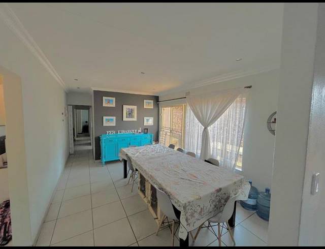 3 BEDROOM HOUSE FOR SALE IN GLENVISTA